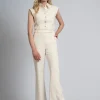 Aansluitende jumpsuit met rij FH knopen en wijde pijpen