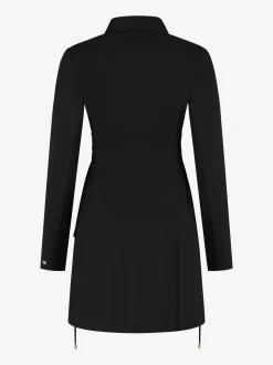 Aansluitende jurk met veter details