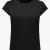 Aansluitende top met ketting detail