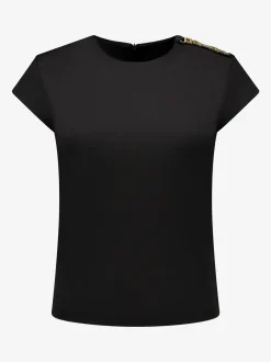 Aansluitende top met ketting detail