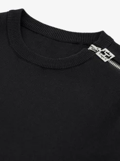 Aansluitende top met rits detail