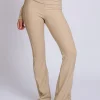 Geribbelde flared legging met omgeslagen taillerand