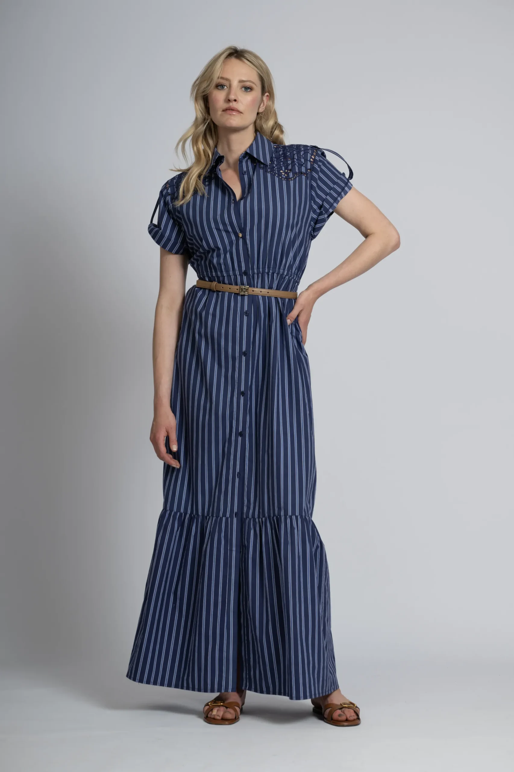 Gestreepte maxi jurk met kanten cut-out details