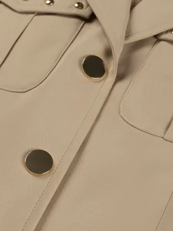 Kort jack met studs en borstzakken