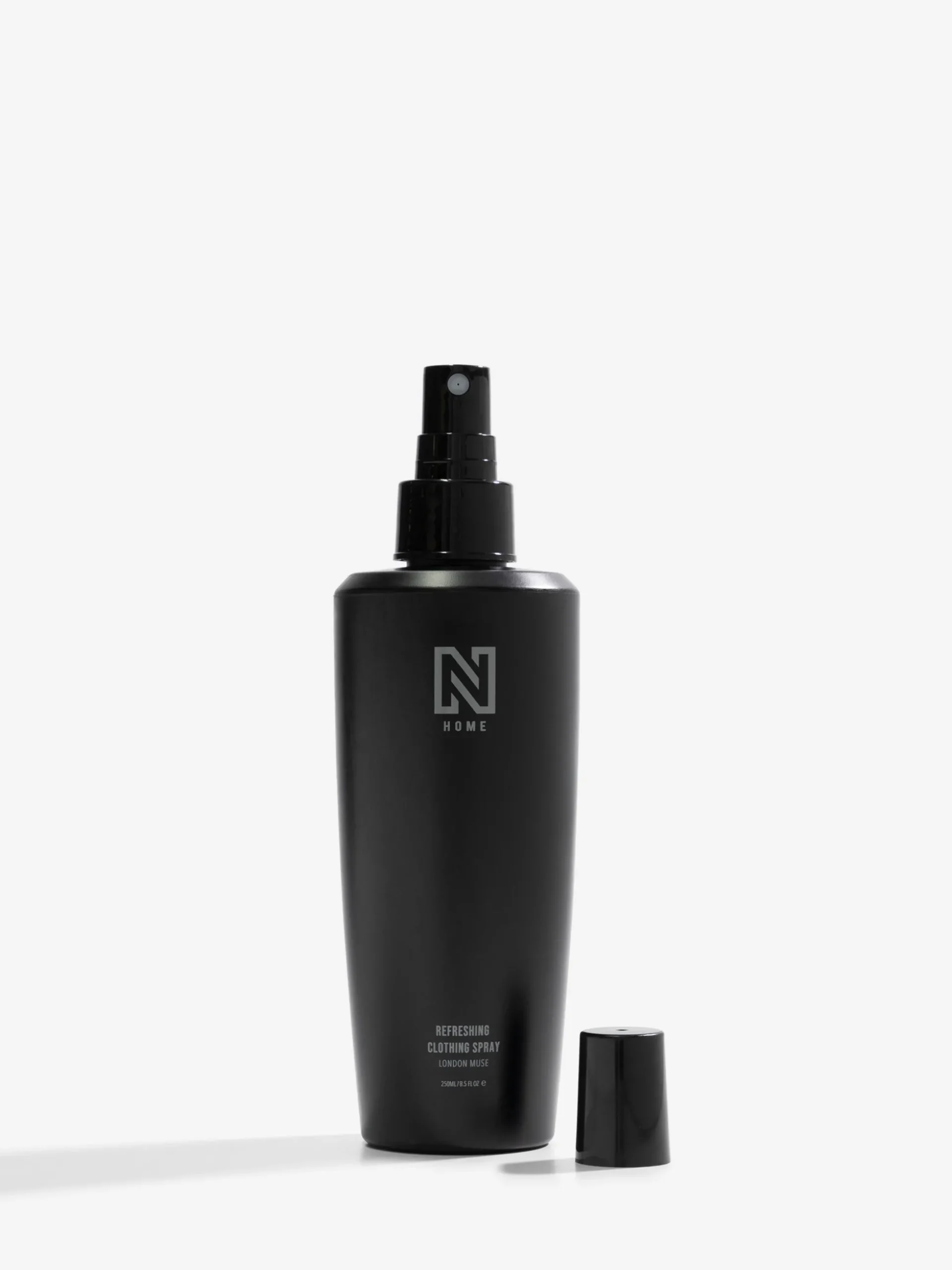 Refreshing Clothing Spray - London M