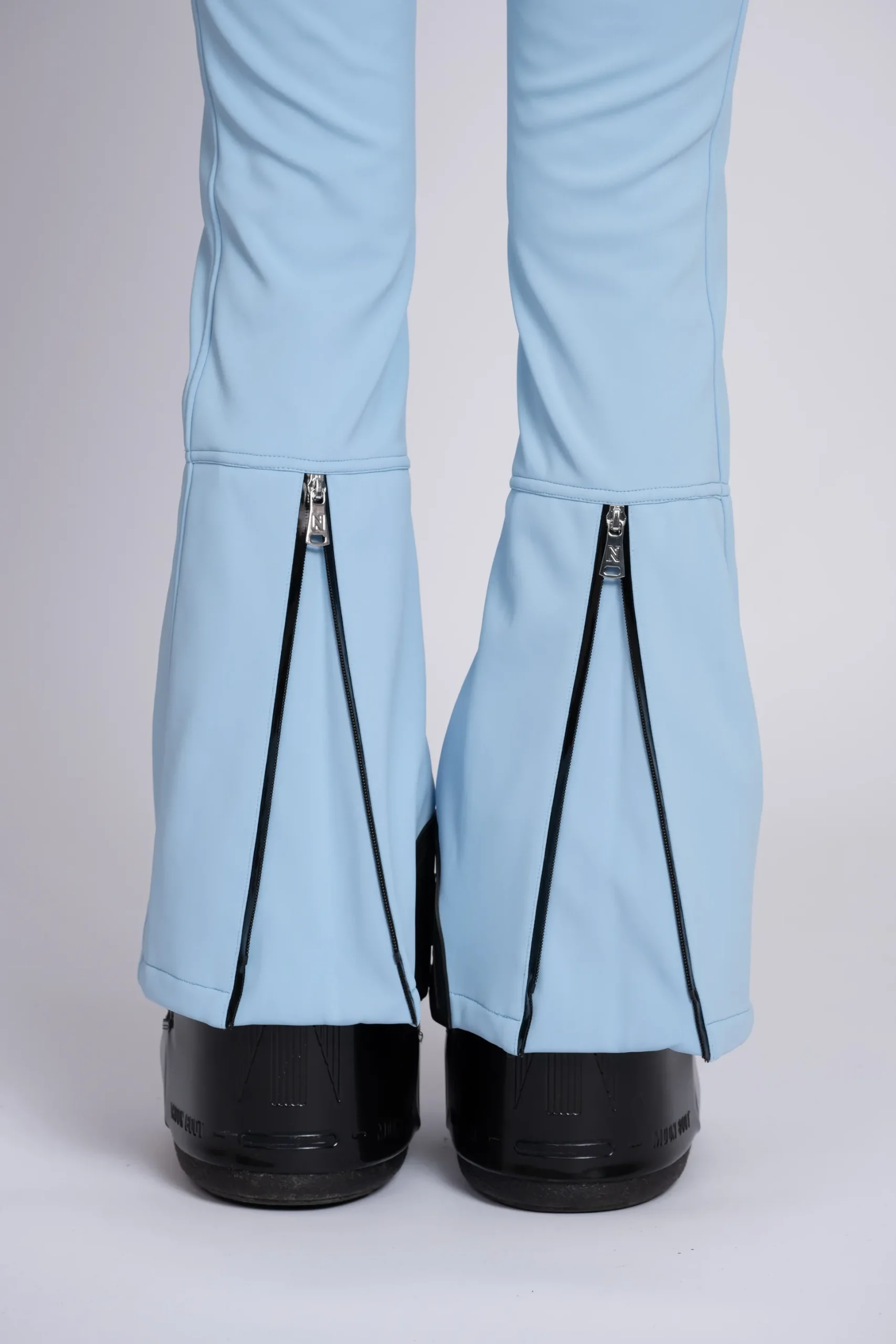 Ski broek met flared pasvorm en verstelbare riem