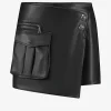 Skort van imitatieleer